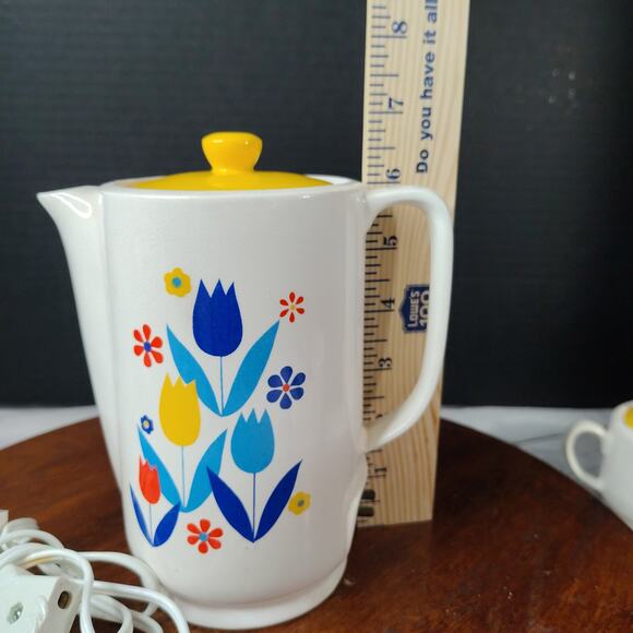 Vintage Retro Tulips Electric Teapot Set Cups Sugar Creamer SOLD AS IS - Picture 13 of 16